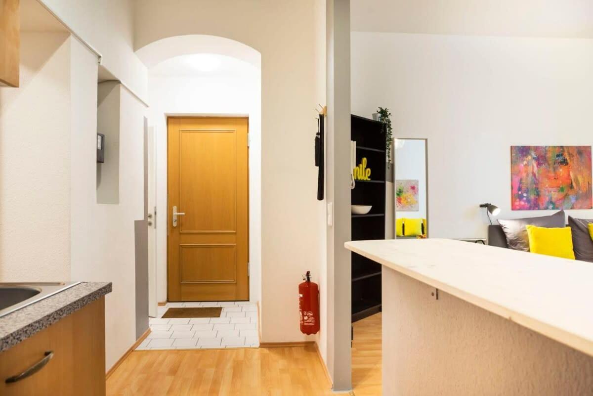 Cozy 2 Room Apartment Next To Hermannstrasse Berlin Zewnętrze zdjęcie