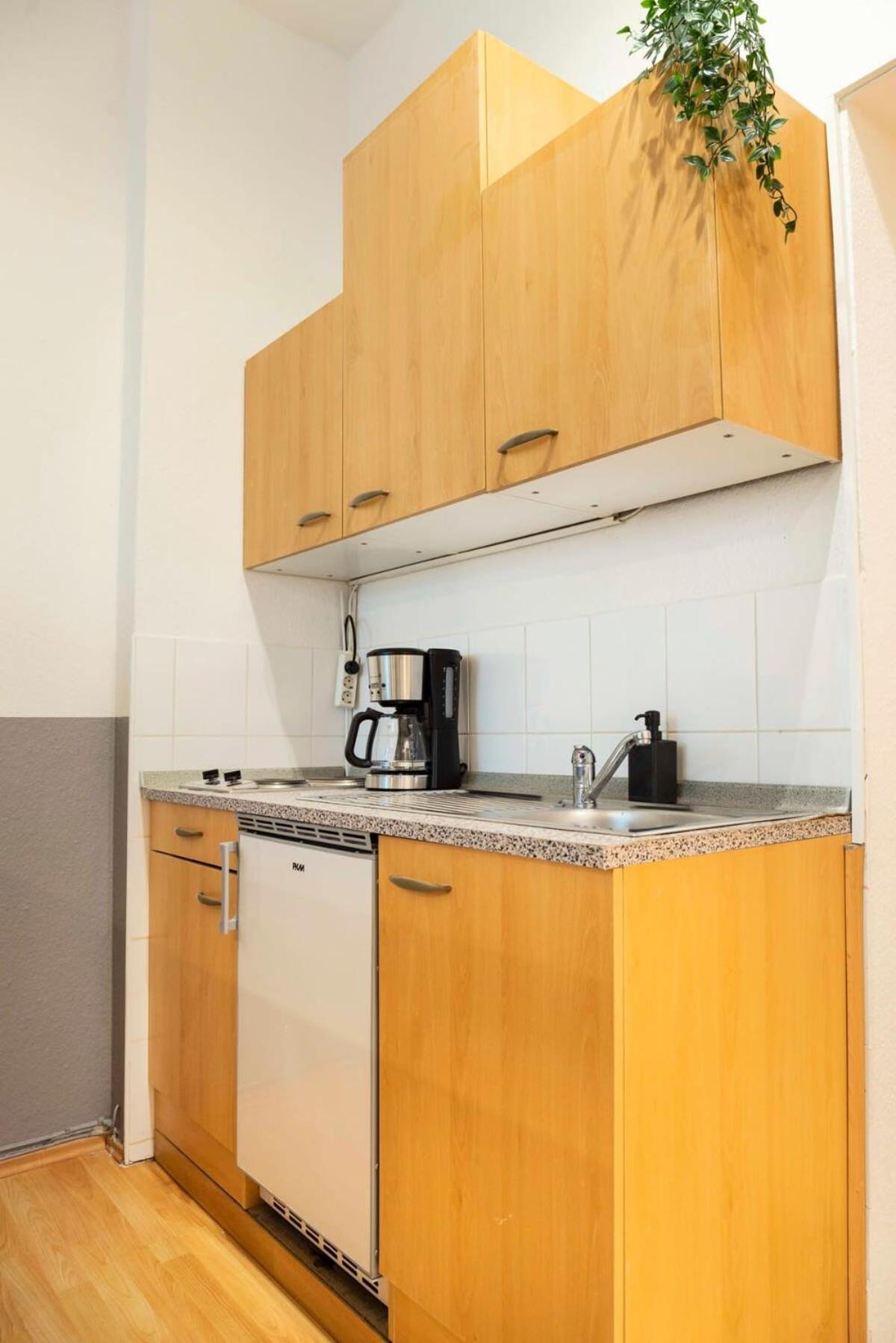 Cozy 2 Room Apartment Next To Hermannstrasse Berlin Zewnętrze zdjęcie