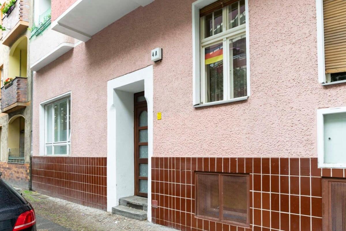 Cozy 2 Room Apartment Next To Hermannstrasse Berlin Zewnętrze zdjęcie