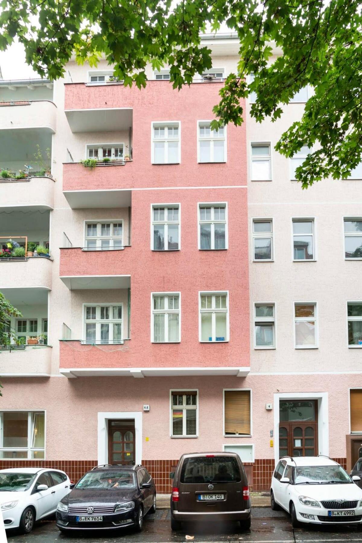 Cozy 2 Room Apartment Next To Hermannstrasse Berlin Zewnętrze zdjęcie